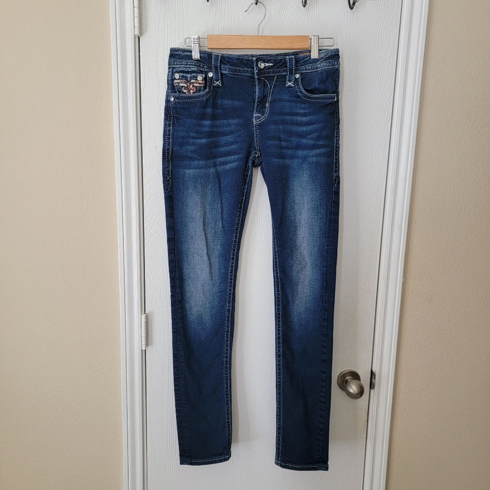 Rock Revival Mid-Rise Skinny Nicci Jeans